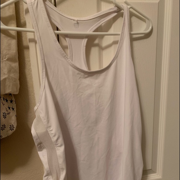 Fabletics workout top - Picture 2 of 2